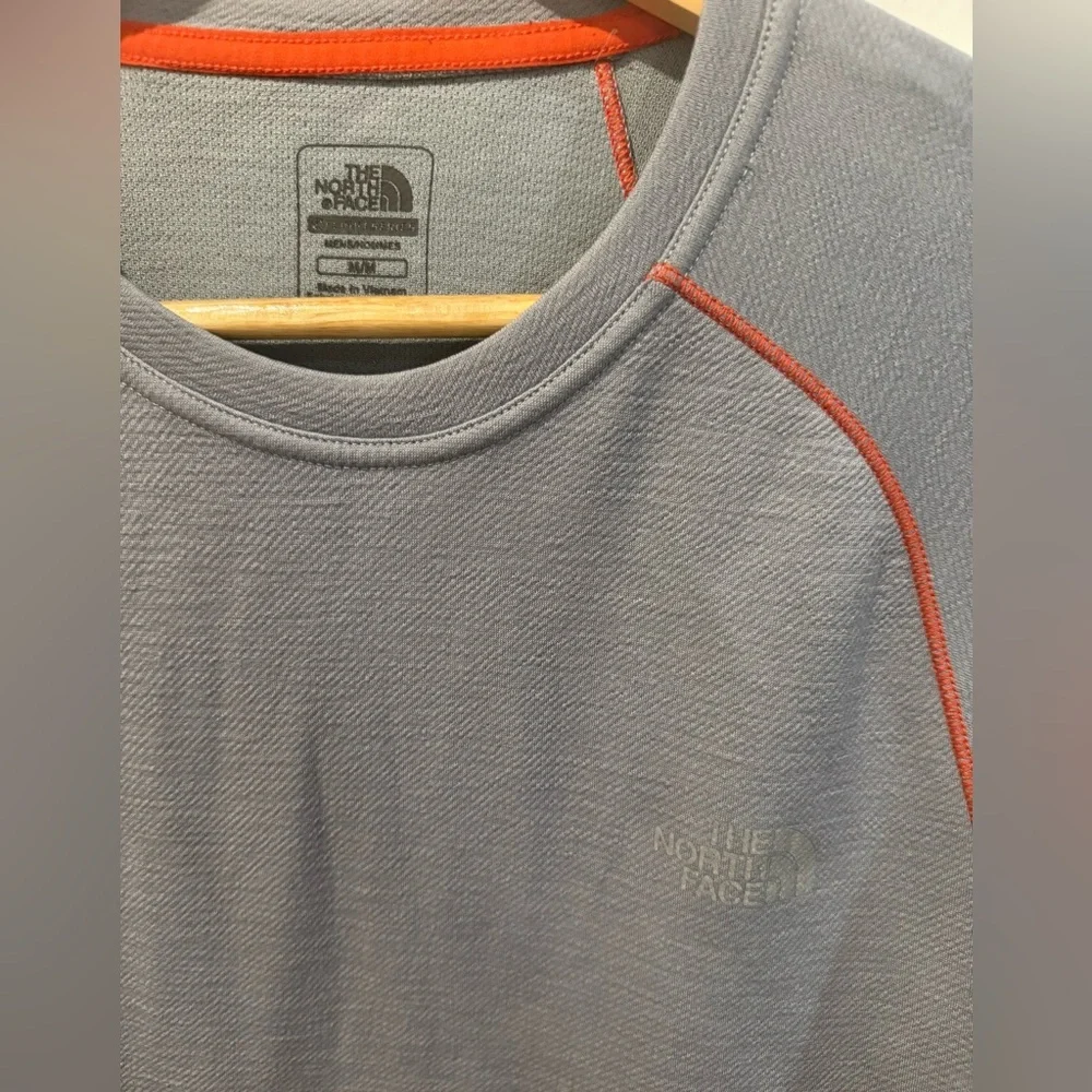 The North Face Gray and Black Long Sleeve Tee